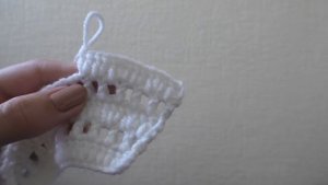 "Детское платье. Вяжем кокетку" (Baby dress. Knit Flirty)