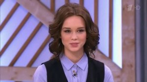 Зашла в комнату feat  Диана Шурыгина