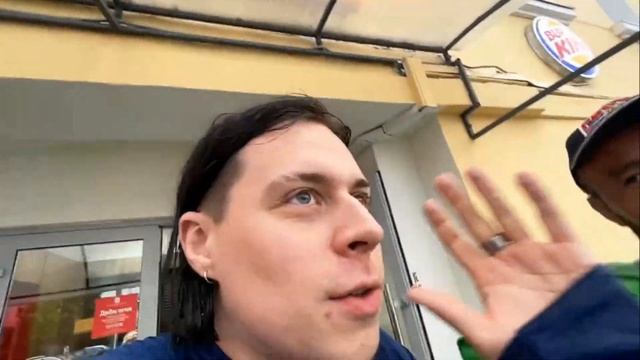 Подписчица не дает поесть Парадеевичу ft. frametamer666 | ХАЗЯЕВА