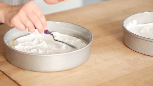 Lemon Meringue Cake - Freestylin' the #jenisbook смотреть онлайн