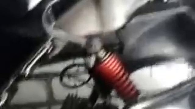 не заводится скутер. бензин не поступает в цилиндр. смотреть онлайн