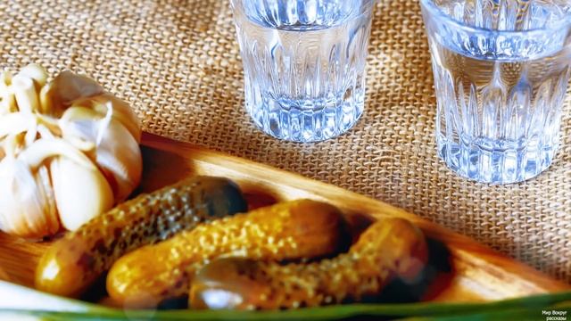 Ковыляй отсюда, смеялась невеста, когда он вернулся домой, а спустя годы устроилась домработницей… смотреть онлайн