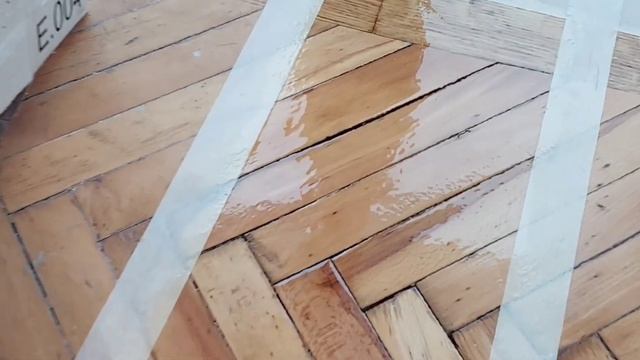 Бюджетный лак для паркета. Тест на  буке