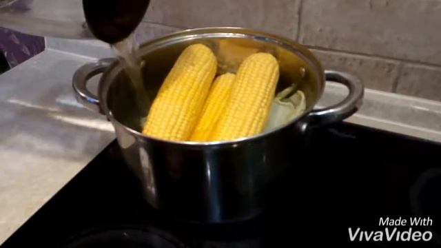 Как сварить кукурузу в початке.Очень быстро,просто,вкусно! смотреть онлайн