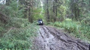 Две Нивы! На ЛЮТОМ бездорожье!!!