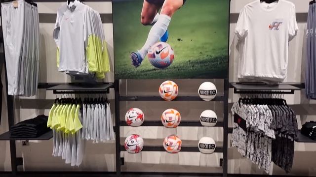 Dubai metro ride & walk tour: Business Bay to Burj Khalifa Dubai Mall Metro Stn & Explore Dubai Mal смотреть онлайн