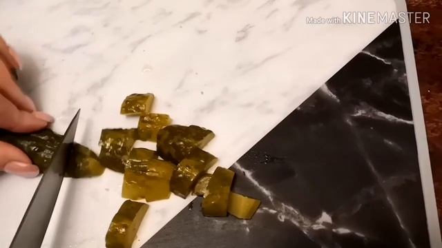 Салат. Что приготовить на новый год. Салат ДЕРЕВЕНСКИЙ .