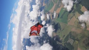 Новые крылья. Прыжки с парашютом. Wingsuit