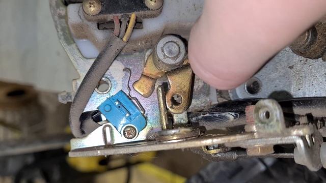 защелка двери Odyssey USA 2005 смотреть онлайн