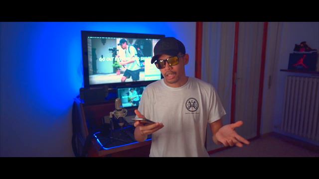 FEIYUTECH AK2000 REVIEW | SONY A7III + SONY 24MM 1.4 GM | SONY ECM-XYST1M | ZYIYUN | DJI | MOZA AIR смотреть онлайн