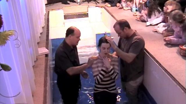 Lorna's Baptism at Weymouth Baptist Church смотреть онлайн