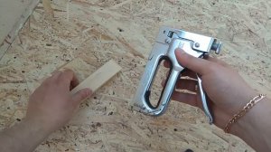 СТРОИТЕЛЬНЫЙ СТЕПЛЕР | КАК ПОЛЬЗОВАТЬСЯ