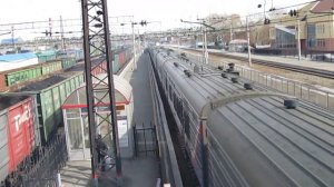 ЭП2К-309 с почтово-багажным поездом на станции Новосибирск Западный