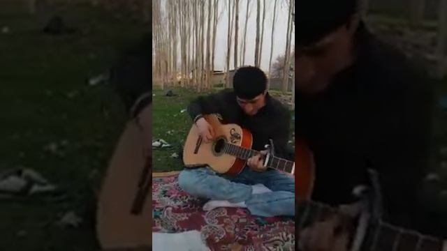 #Наш город Ахангаран# Парен поёт песню красиво Гузал шахрим Охонгорон.Guzal shahrim Ohongoron смотреть онлайн