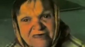 Бабка читает рэп классно