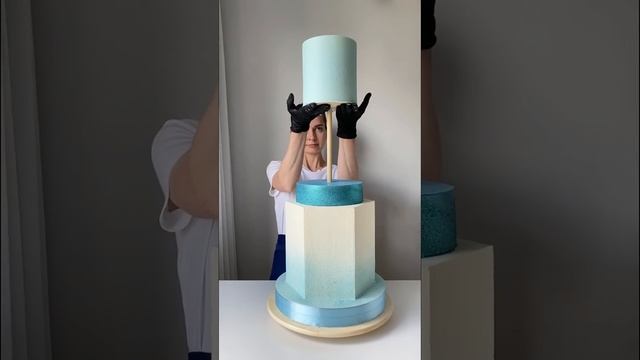 Как выравнивать шестигранный торт #выравнивание #свадебныйторт