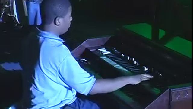 Glenn Gibson Jr's. solo ( Age 15) "JAM SESSION MUSICAL EXPO 2008" смотреть онлайн