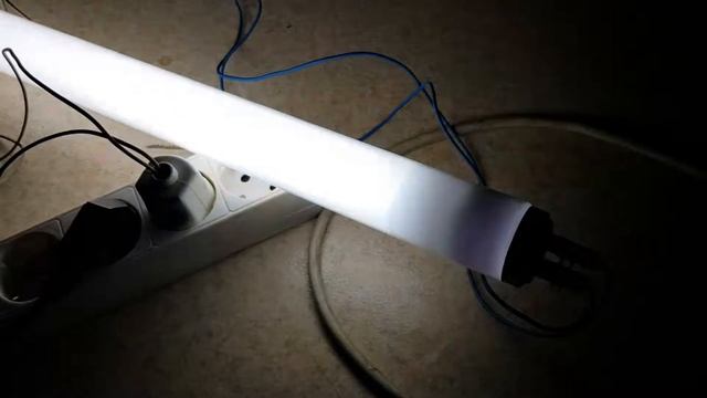 Процесс Сгорания Лампы Дневного Света EOL смотреть онлайн