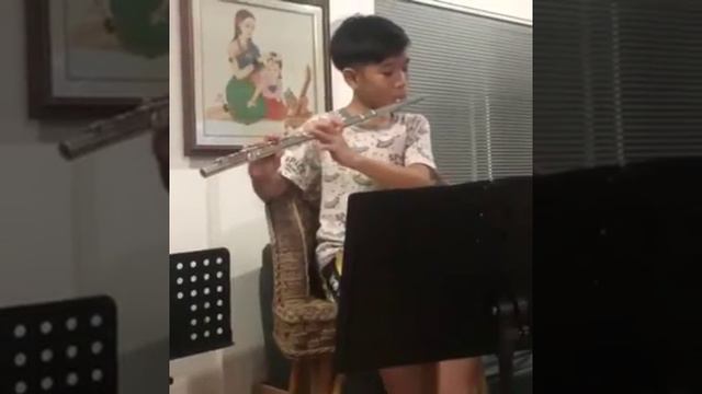 Fly Me To The Moon using Flute by Apollo Grade 4- 2022 #short #flute смотреть онлайн