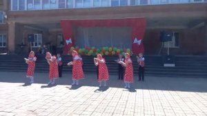 Танец па малину в сад пойдём