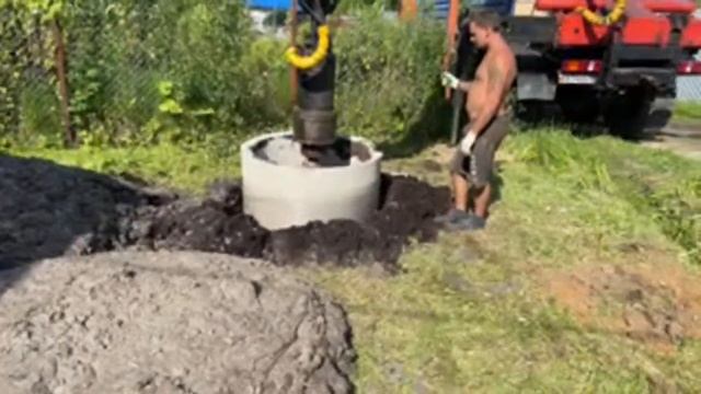 Бурение колодцев машиной в болотистой местности смотреть онлайн