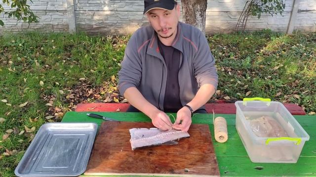 Только купили коптильню? Это видео специально для ВАС. Толстолобик горячего копчения