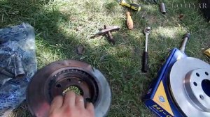 Замена тормозных дисков. Lanos (Sens).