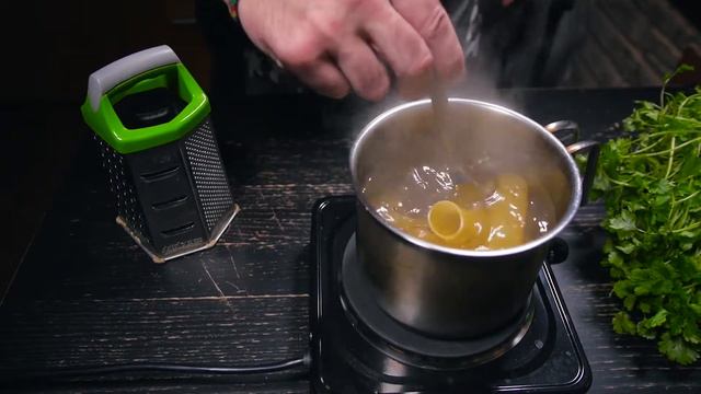 ГИГАНТСКИЕ МАКАРОШКИ с сыром Рикотта и Шереметьевский