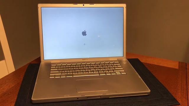 MacBook Pro Startup, Early 2008, 2.4 GHz Core 2 Duo, 6GB DDR2 SDRAM смотреть онлайн