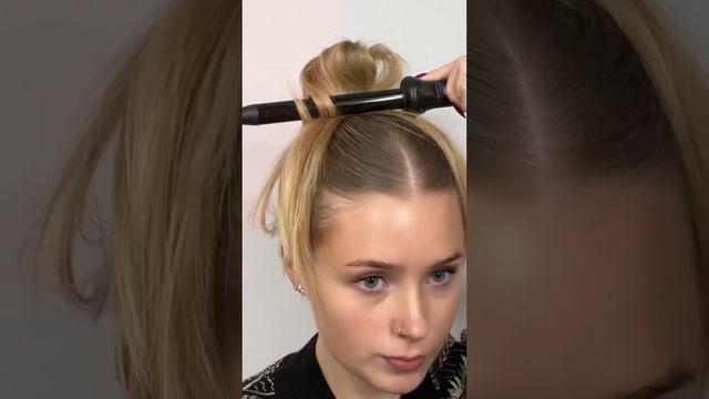 Bella Hadid sleek curly bun tutorial ??♀️✨ | BexBeauty