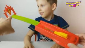 Игрушка гоночный трек с машинкой открываем и собираем Kids track racing set unboxing