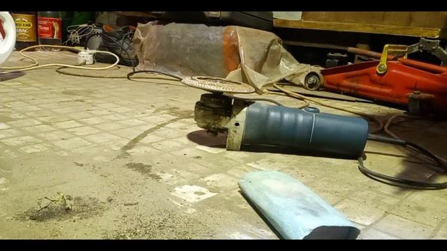 Опель Рекорд 2.2i продолжаем. Установка поддона и масляный насос. смотреть онлайн