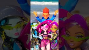 МОНСТРЫ НА КАНИКУЛАХ #monsterhigh scare adise island Дракулаура