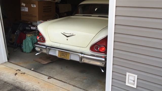 A pristine 1931 Chevrolet on display, along with a bonus 1958 Bel Air смотреть онлайн
