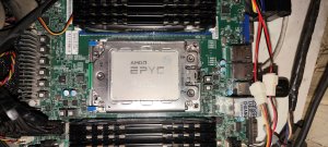 Тестовый запуск процессора AMD EPYC 7702