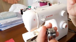 Как заправить нить в швейную машину Singer 2250 #какзаправитьнить#