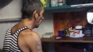 Юра пьет на спор