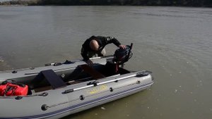 Спуск лодки на воду