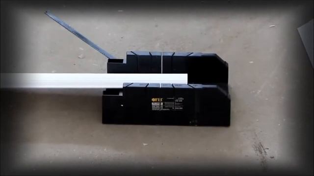 Как обрезать потолочный плинтус смотреть онлайн