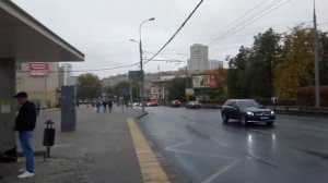 Москва 805 станция метро Багратионовская, дорога от метро до ТЦ Горбушкин двор осень день