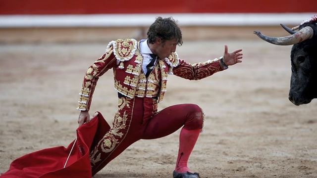 Альберт Жалилов - Куплеты Тореадора (Votre toast...) смотреть онлайн