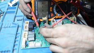 Ремонт модуля стиральной машины Indesit/Ariston по гарантии | Очень кропотливый ремонт