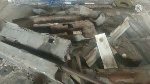 Сварочный ремонт рамы и пола грузового отсека кузова Volkswagen LT макси база.