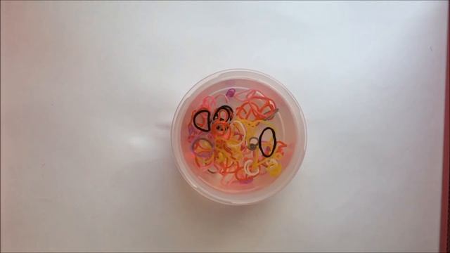 Лайфхак.Как вернуть резинкам Rainbow Loom прежний вид.How to recover Rainbow Loom смотреть онлайн
