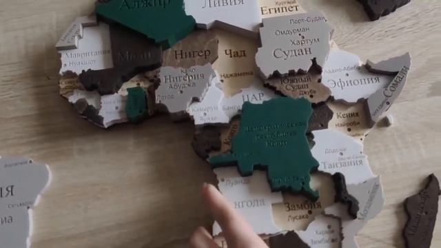 "САЯНЫ ГРИН" КАРТА МИРА ИЗ ДЕРЕВА смотреть онлайн