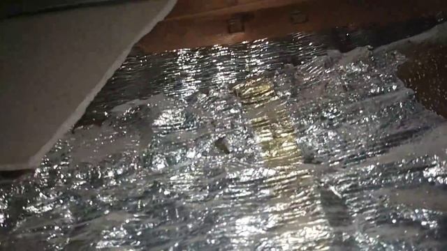 Хтонический пример экономии на термозащите и утеплении в бане. Посмотрите если отделываете парилку.