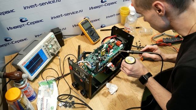 Ремонтируем по гарантии Foxweld Мастер 202/Смотрим что внутри смотреть онлайн