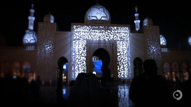 Световое шоу на мечети в Абу-Даби смотреть онлайн