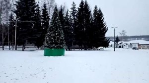 Неверкино. Новогодняя ёлка на площади.