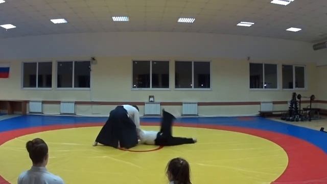 KATATERYOTETORI SHIHONAGE (OMOTE) смотреть онлайн